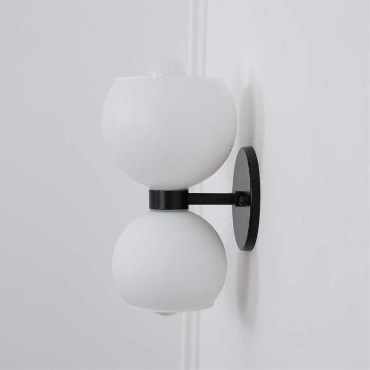 Round Pearl Bracket light Sconce